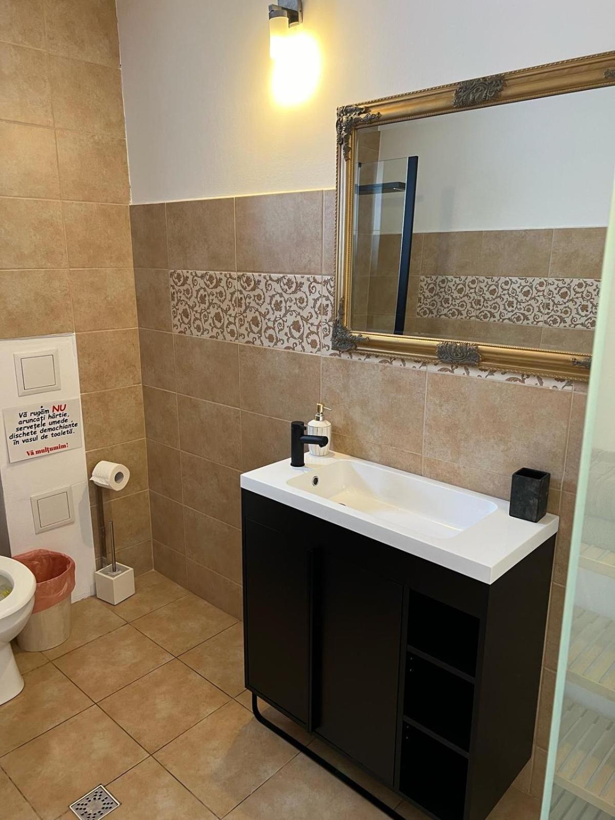 Vila Mik Guesthouse Săcele Exteriér fotografie